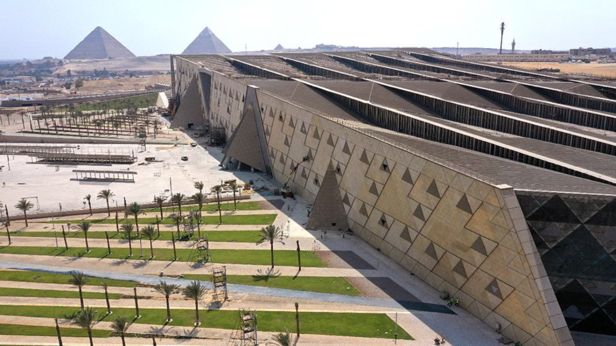 O Grande Museu Egípcio foi projetado para se tornar o maior centro de arqueologia do mundo / Divulgação/via Arqueologia Egípcia