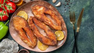 Aprenda o segredo para um bacalhau de forno que é puro sabor e saúde, sem cheiro de gordura na cozinha