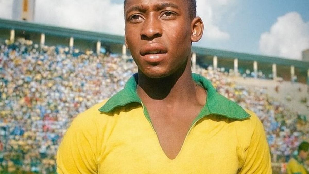 É o único jogador tricampeão mundial pela Seleção Brasileira, com títulos na Copa do Mundo de 1958, 1962 e 1970/Reprodução/Instagram