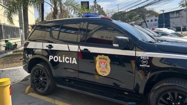 Durante as longas noites de observação, os policiais civis notaram uma movimentação inquietante