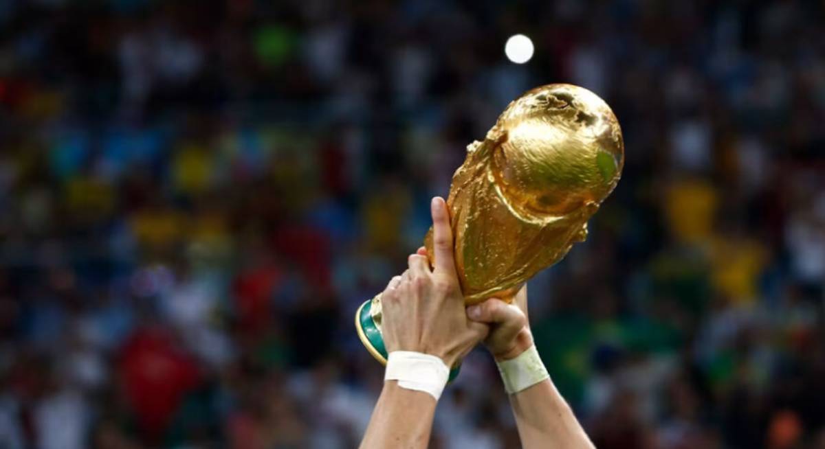 Mesmo com uma competição ampliada e com ainda mais seleções participantes, o sonho de levantar a taça é alcançado por apenas uma nação