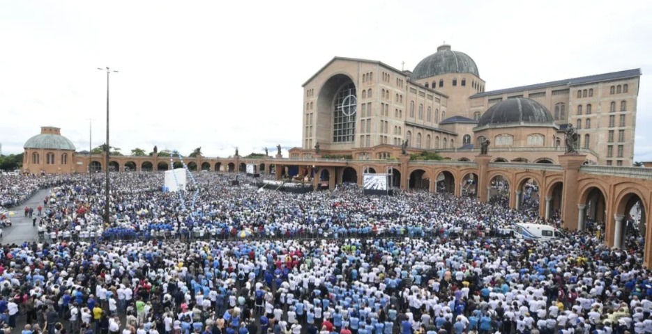 Durante os três dias de evento, os participantes poderão rezar o terço coletivamente, participar de celebrações e momentos de espiritualidade, além de ouvir testemunhos de vida e conversão