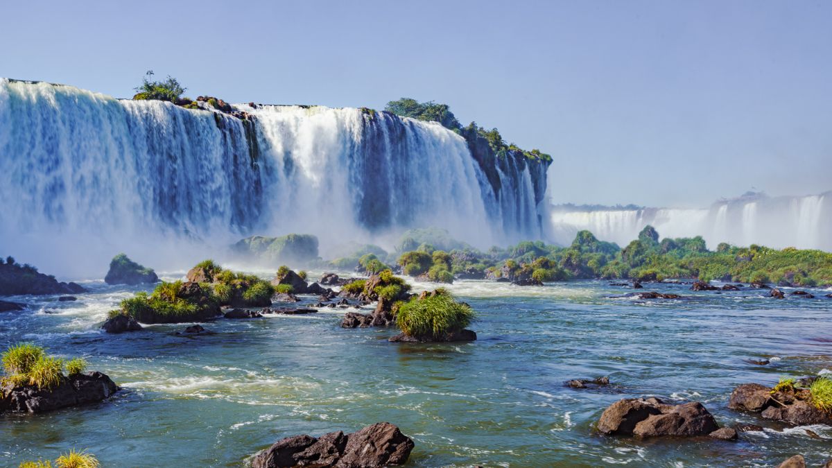 Foz do Iguaçu A combinação entre natureza exuberante e infraestrutura turística impulsiona a procura na virada do ano/ Ulises Cabrera da Silva/Wikimedia Commons