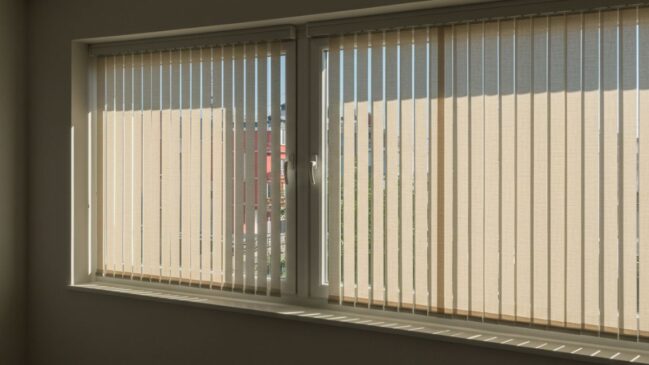 Leves e minimalistas, essas persianas prometem substituir o volume e a complexidade das cortinas tradicionais