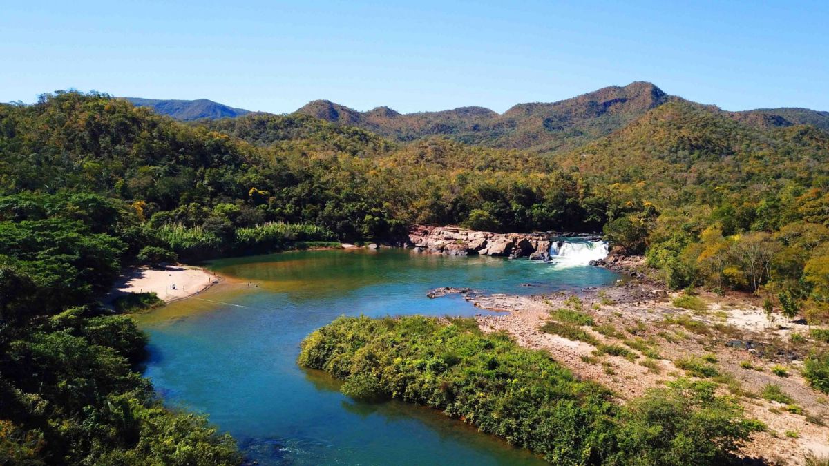 Colinas do Sul Região atrai turistas interessados em tranquilidade, rios e cenários naturais durante a virada do ano/ Governo de Goiás