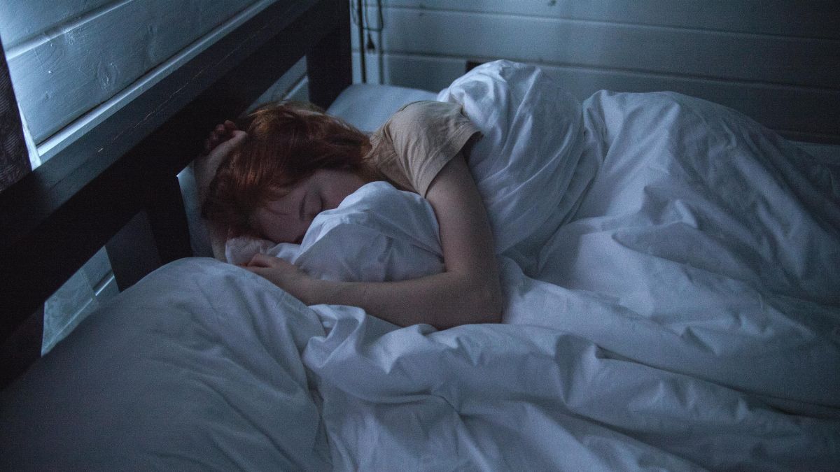 Os problemas de insônia e na hora de dormir conseguem ganhar um auxilio por conta do consumo breve dessa especiaria (Ivan Oboleninov/Pexels)