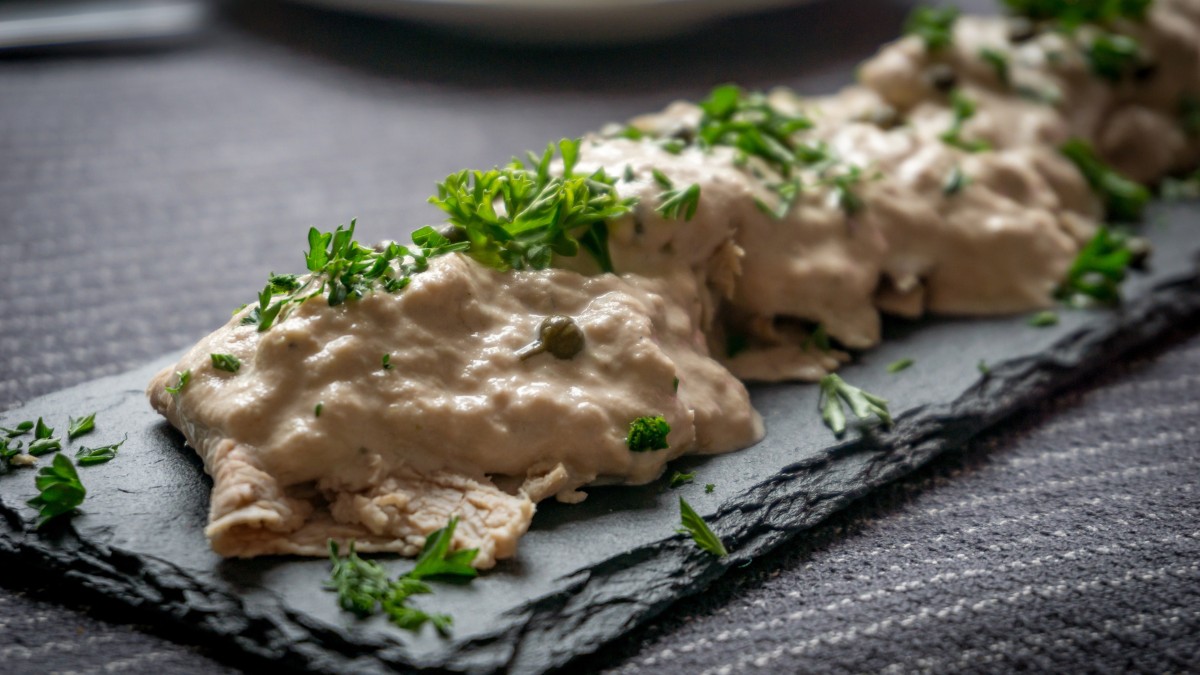 A combinação entre praticidade e sabor ajudou o atum a se tornar um dos favoritos da culinária moderna / Pixabay