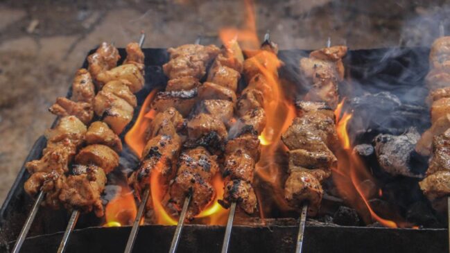 Com essa ação breve, a carne consegue ficar muito mais suculenta