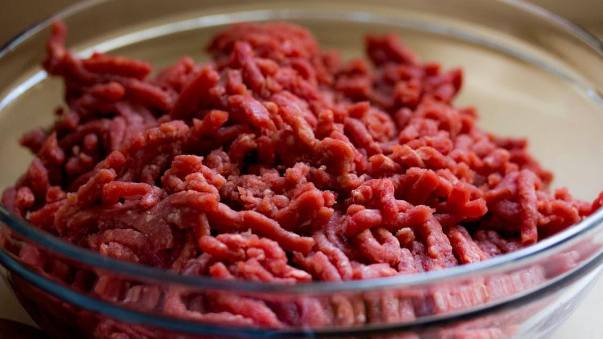Com essa ação breve, a carne não consegue apenas ficar muito mais suculenta, como também existe um motivo plausível para isso acontecer (Angele J/Pexels)