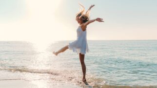 Cada onda costuma representar um pedido para o novo ciclo e o número sete aparece como símbolo de espiritualidade, proteção e renovação