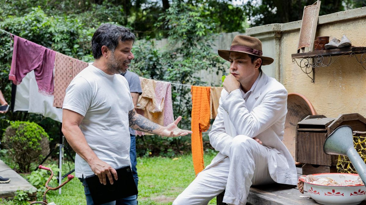 Candinho se emociona ao descobrir que Samir é seu filho após sonho revelador com Anastácia/Globo/Gabriel Vaguel