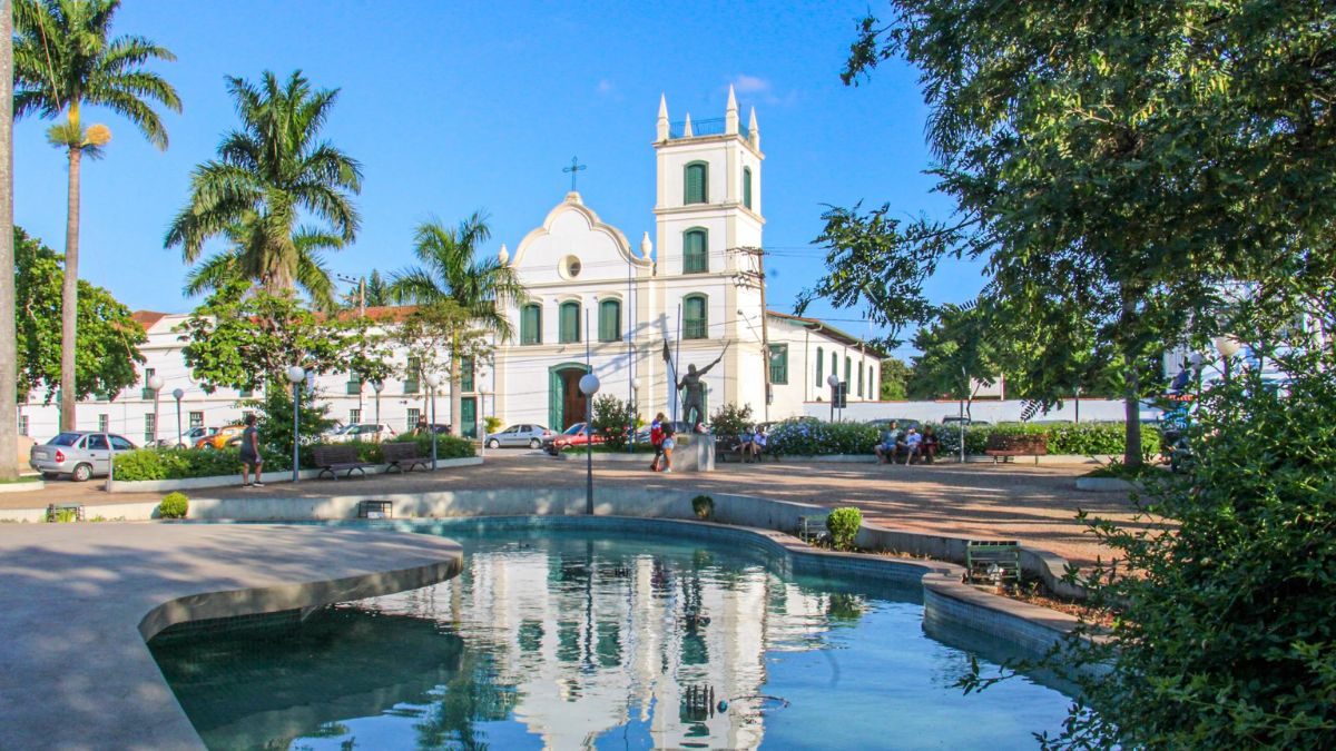 A Praça da Independência é o principal ponto do Centro Histórico, rodeada por construções coloniais, pela Igreja Matriz Nossa Senhora da Candelária, pelo Museu Republicano e por casarões preservados que remetem ao período do Brasil Imperial/ Prefeitura de Itu