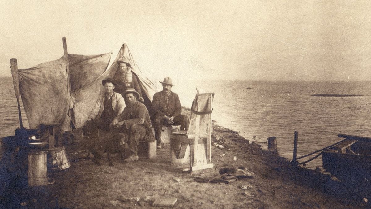No fim do século XIX, comunidades viviam às margens do lago Tulare, então considerado um dos maiores corpos de água doce dos Estados Unidos/ Sarah A. Mooney Memorial Museum/Domínio Público