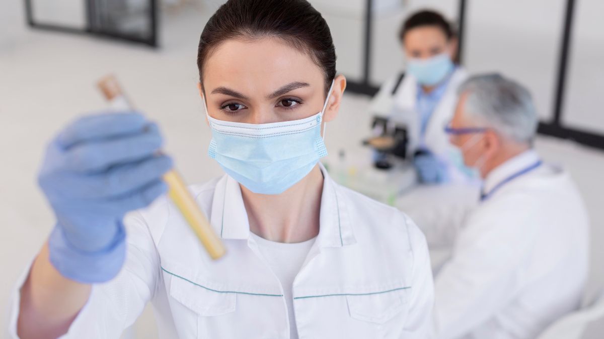 Pesquisa científica investiga como o metabolismo do óleo de soja pode influenciar o ganho de peso e alterações no fígado/ Freepik