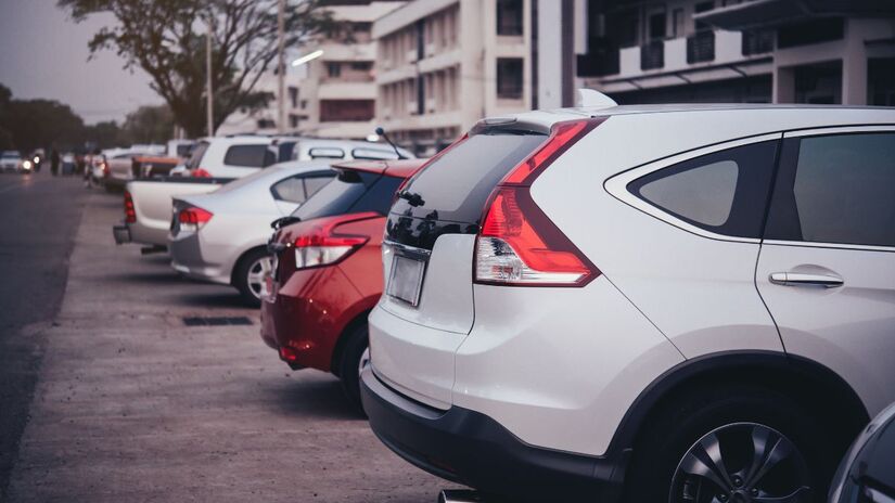 Exemplos mostram economia de mais de R$ 2.400 em veículos como o T-Cross / Jcomp/Freepik