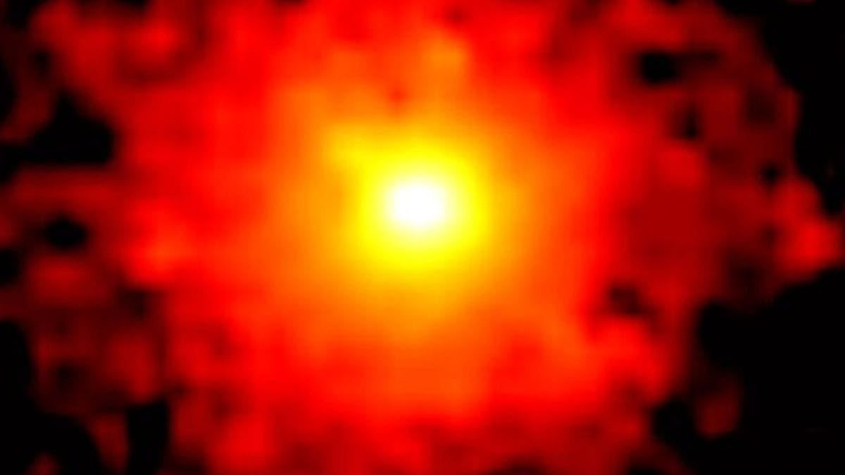 Registro sutil do cometa interestelar 3I/ATLAS obtido pela missão SOHO entre 15 e 26 de outubro de 2025 mostra o objeto como um leve brilho no centro da imagem / Observatório Lowell/Qicheng Zhang