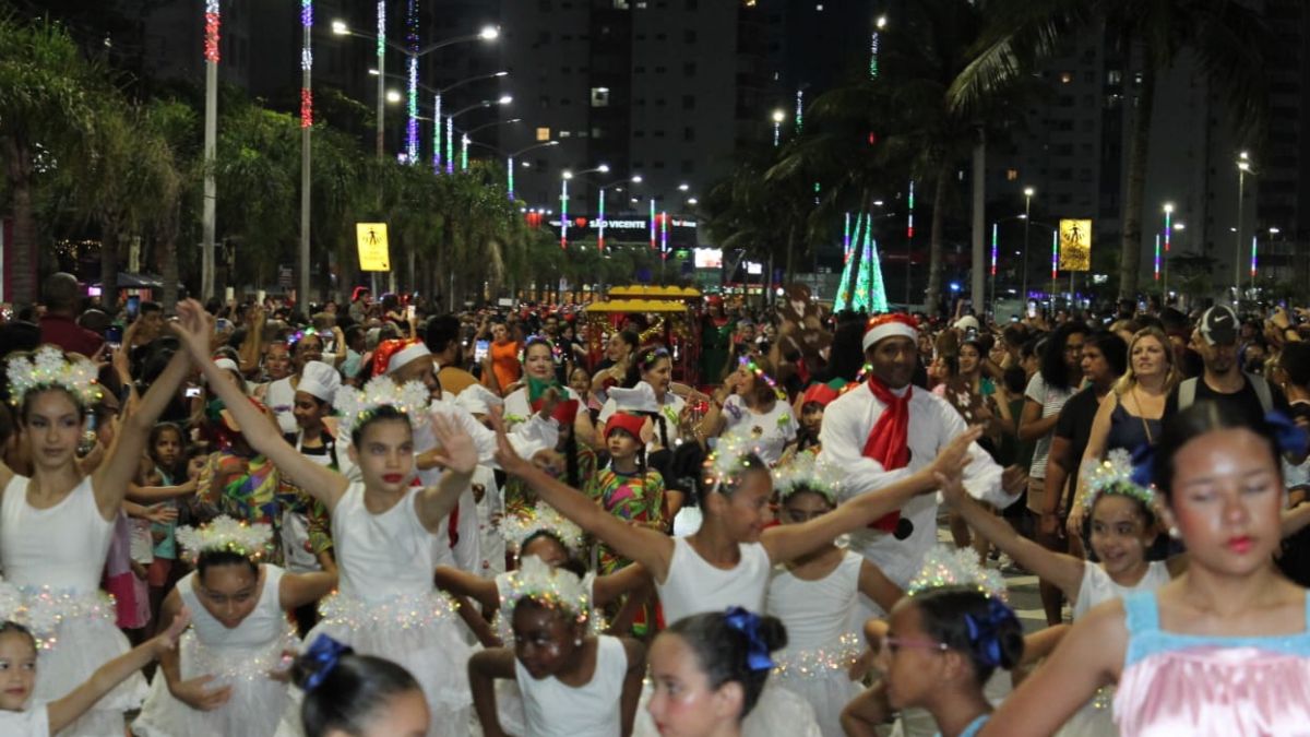 Prefeito Kayo Amado celebra a revitalização da orla e destaca que a Cidade "está cheia de vida"/Divulgação