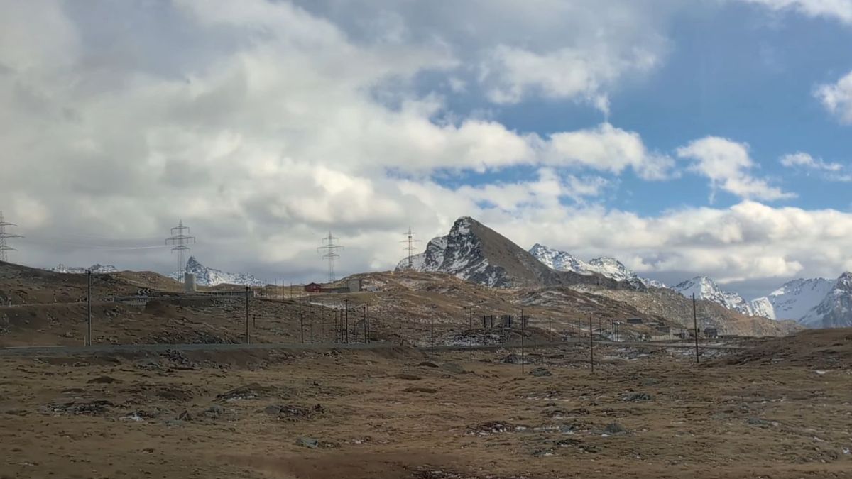 Em cerca de 50 km, o trajeto cruza múltiplas zonas climáticas