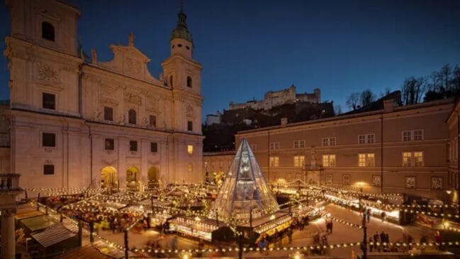 A estreia aconteceu durante a missa na igreja de São Nicolau, em Oberndorf bei Salzburg