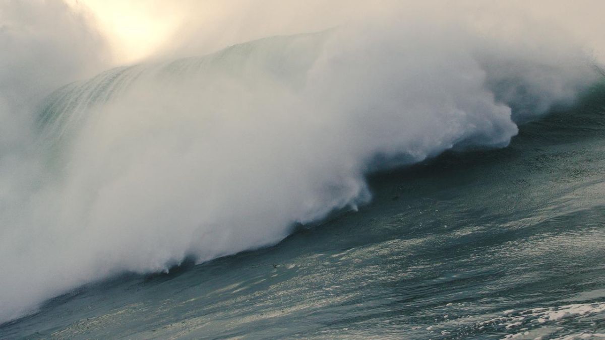 Ele teve seu recorde reconhecido pelo Guinness World Records em 2017, além de ter vencido o XXL Big Wave Awards naquele mesmo ano (Ianco Rocha/Divulgação)