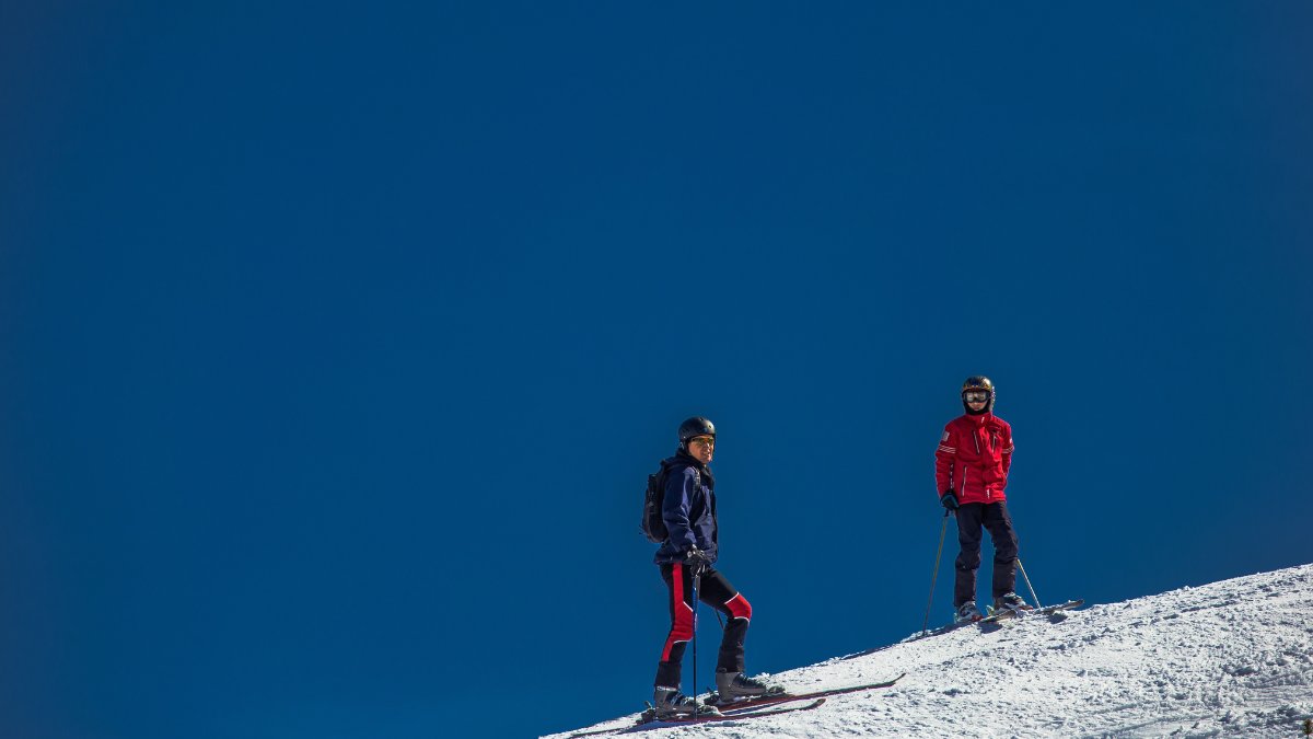 Famosa por sediar a lendária corrida Hahnenkamm, KitzSki atrai esquiadores do mundo inteiro todos os anos / Pixabay