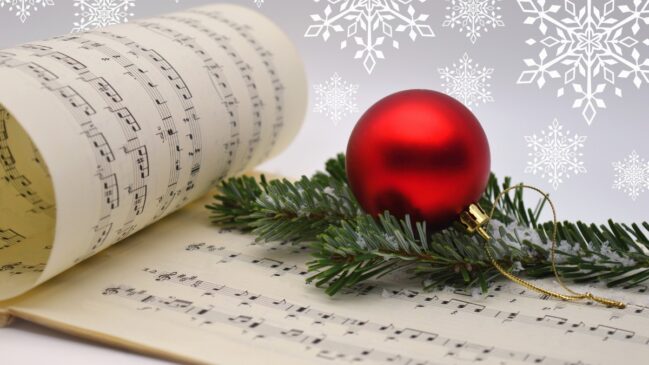 Muito antes de 'Noite Feliz' ou dos hits das rádios, o Natal já era celebrado com hinos que atravessaram milênios