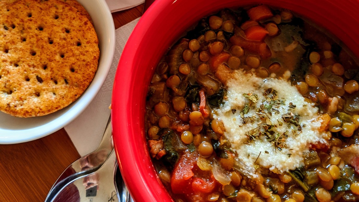 Comer lentilha no Ano Novo simboliza prosperidade e abundância financeira / Pixabay
