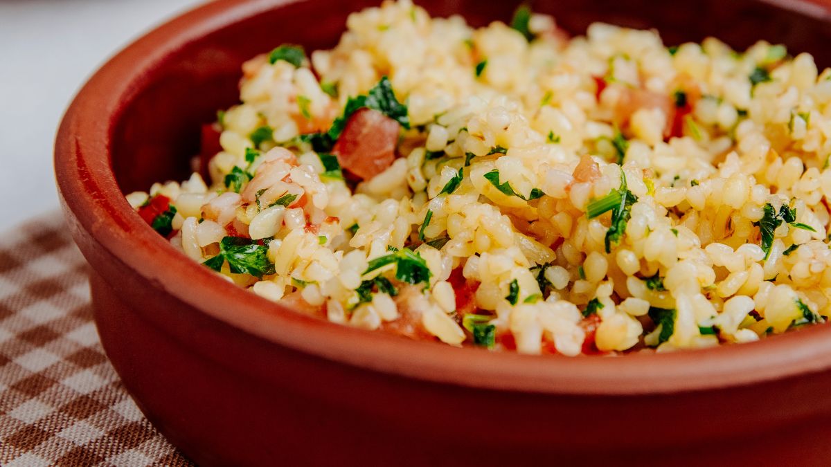 Servido bem quente, o arroz à piamontese transforma qualquer refeição simples em um prato digno de ocasiões especiais/Pexels