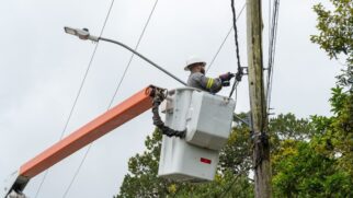 A modernização da iluminação pública avança em Bertioga