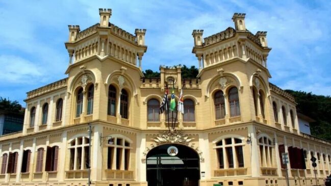 Câmara Municipal de Santos informou que ainda não foi oficialmente intimada da decisão do Tribunal de Justiça