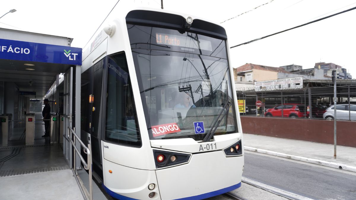 Neste período inicial, o público poderá usar o novo trecho de oito quilômetros sem pagar tarifa até o dia 15 de dezembro, de segunda a sábado (Renan Lousada/DL)