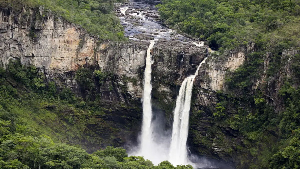 A Chapada dos Veadeiros é ideal para quem troca fogos de artifício por cachoeiras e trilhas / Marcelo Camargo/Agência Brasil