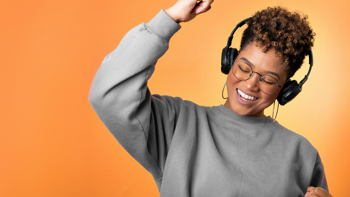 Segundo o Spotify, público brasileiro é o que mais consomem a própria música