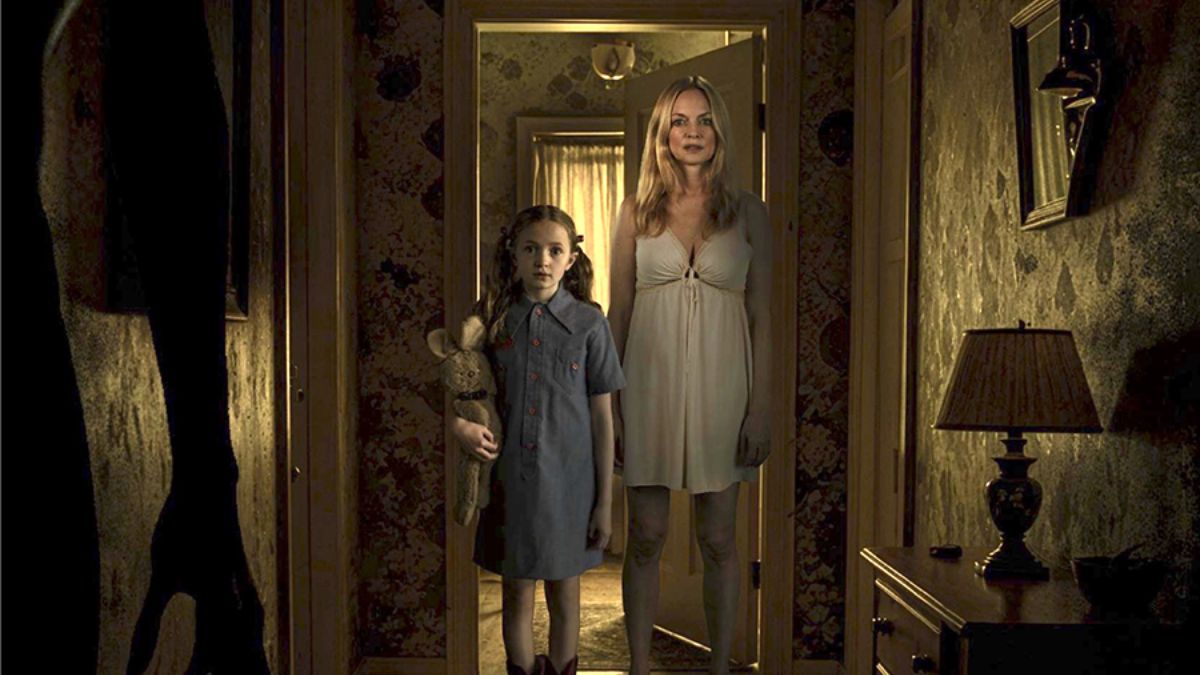 'Entity Within' está previsto para ser lançado durante o mês de maio nos cinemas brasileiros