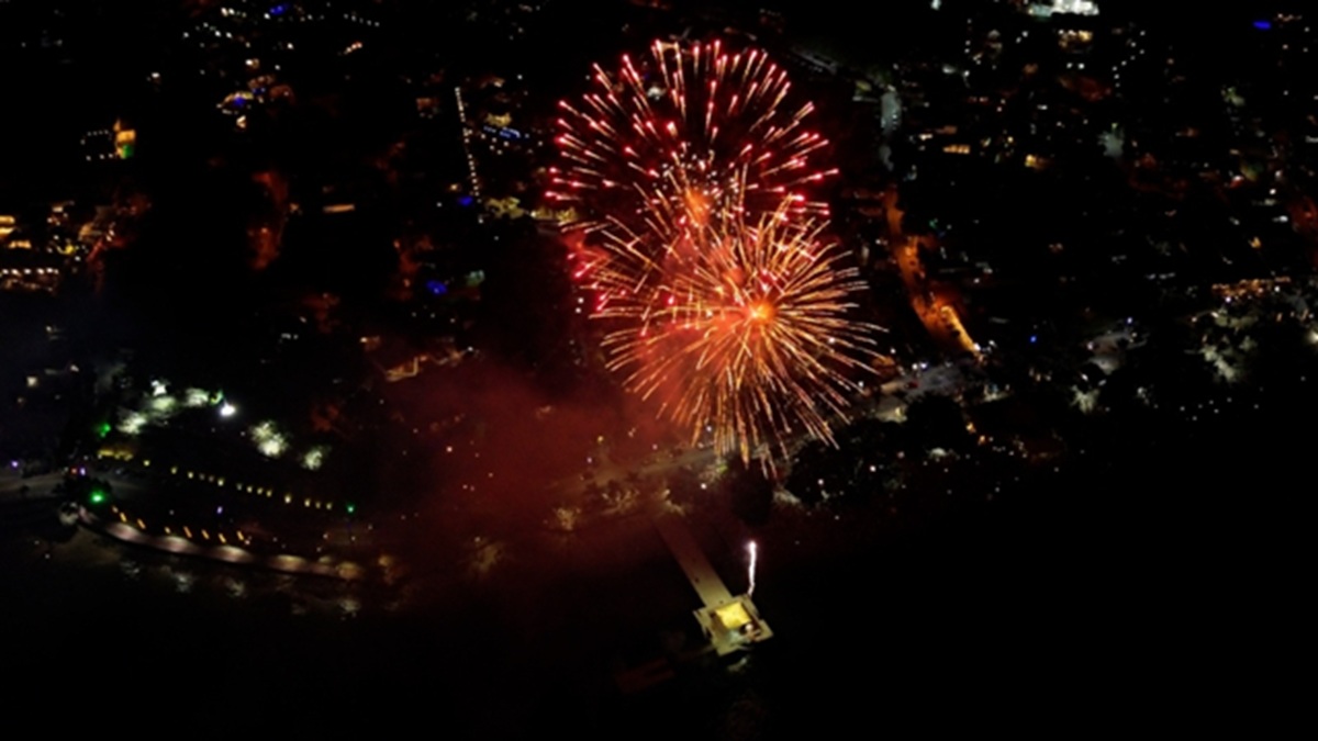 Show pirotécnico segue a Lei Municipal n&ordm; 1.204/17, que permite apenas fogos sem estampido