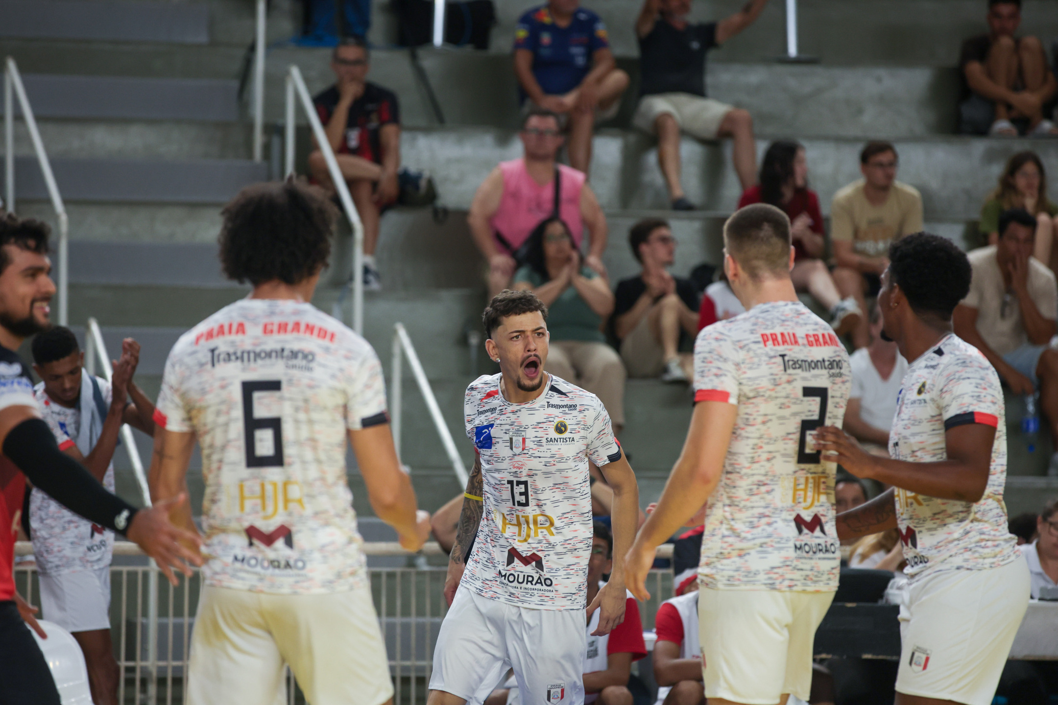 O Time Praia Grande de vôlei masculino adulto