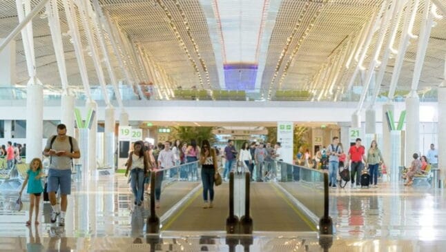 A operação contará com reforço de servidores da Anac em todas as regiões do Brasil, com atuação simultânea em aeroportos de 15 estados
