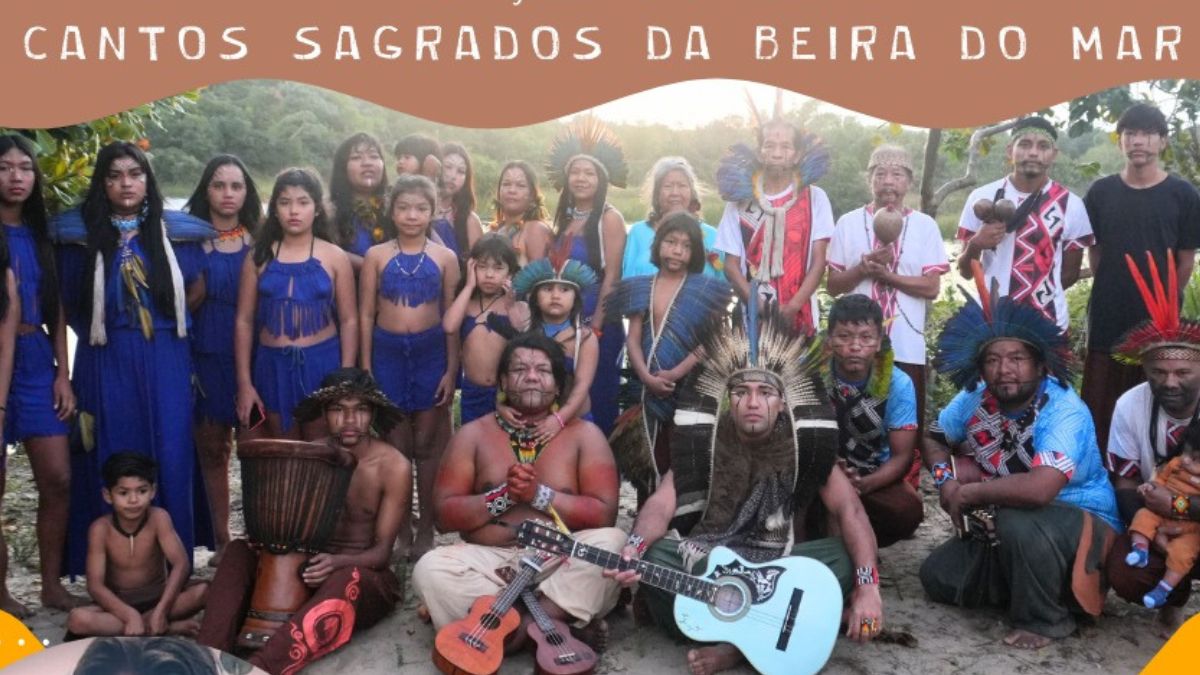 O grupo Yramoĩ Djawé é originário da aldeia indígena Tapirema, em Peruíbe