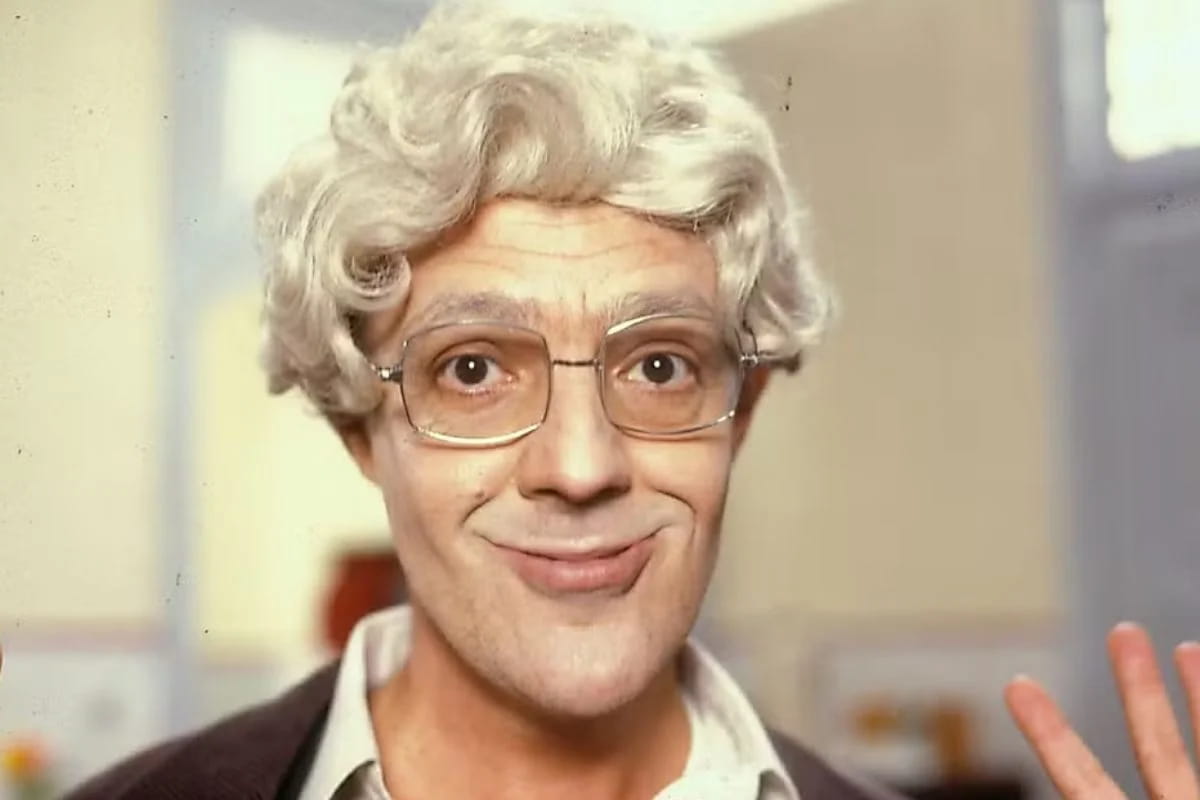 Apesar de ter vivido grande parte da vida no Rio, Ney nunca rompeu seu vínculo com Santos, onde nasceu