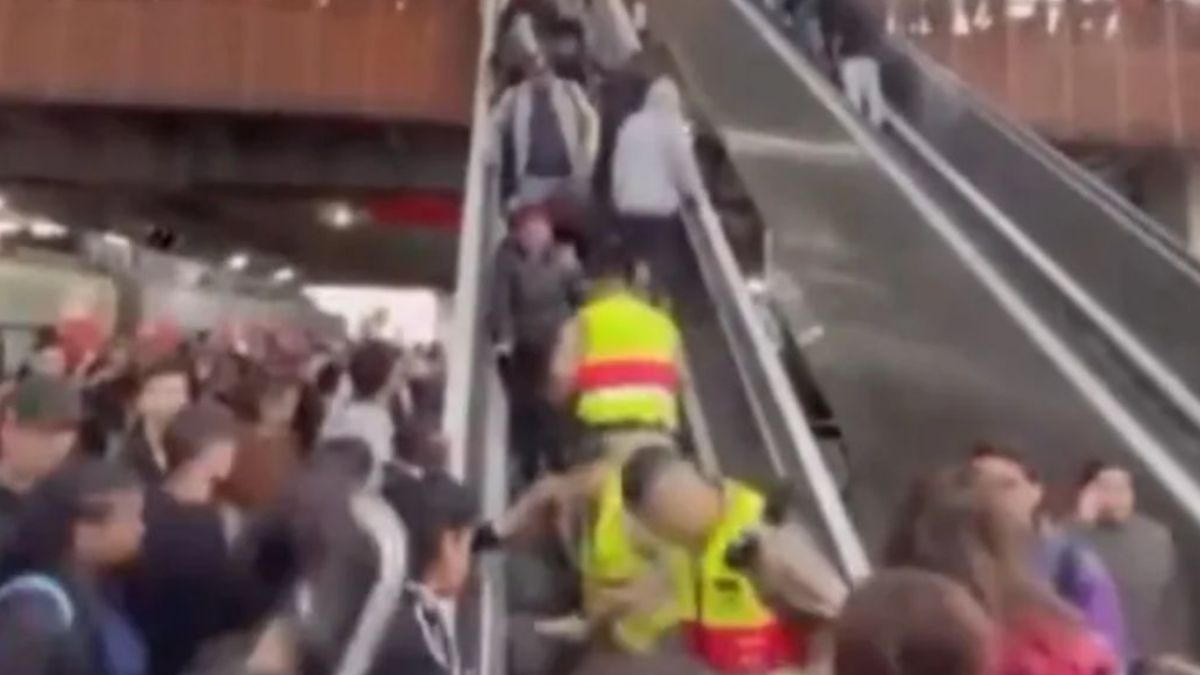 Imagens mostram desespero de passageiros durante o acidente.