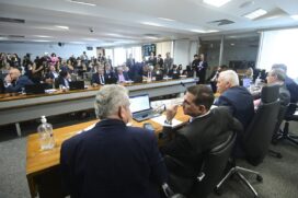Proposta reduz jornada de 44 para 36 horas semanais e extingue o modelo 6x1 como padrão