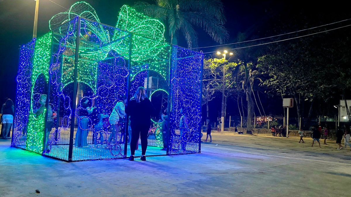 Casinha do Papai Noel e as árvores de Natal serão acesas simultaneamente, integrando o circuito natalino