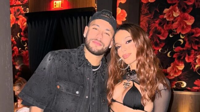O jogador Neymar e a cantora Anitta