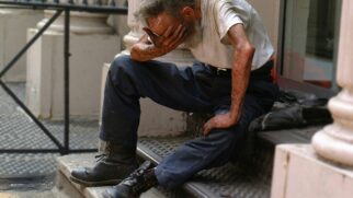 A psicologia diz que pessoas que se permitem chorar não são vulneráveis no sentido negativo