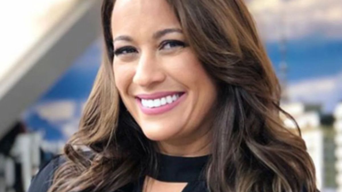 A apresentadora Renata Alves/Reprodução