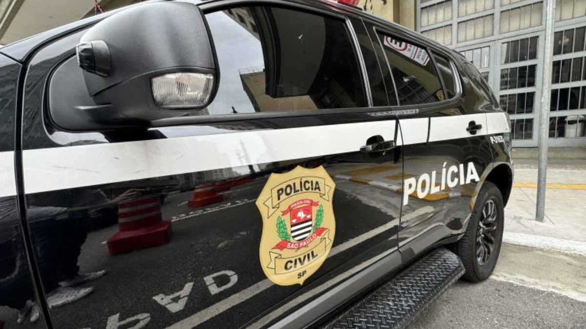 A Polícia Civil prendeu um homem procurado no Guarujá