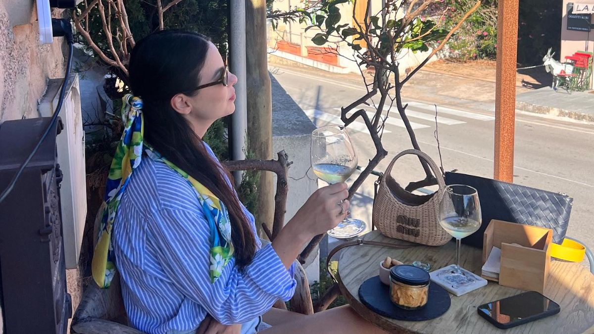 Sthefany Brito iniciou a carreira ainda na infância e se destacou em novelas da TV Globo nos anos 2000/Reprodução/Instagram
