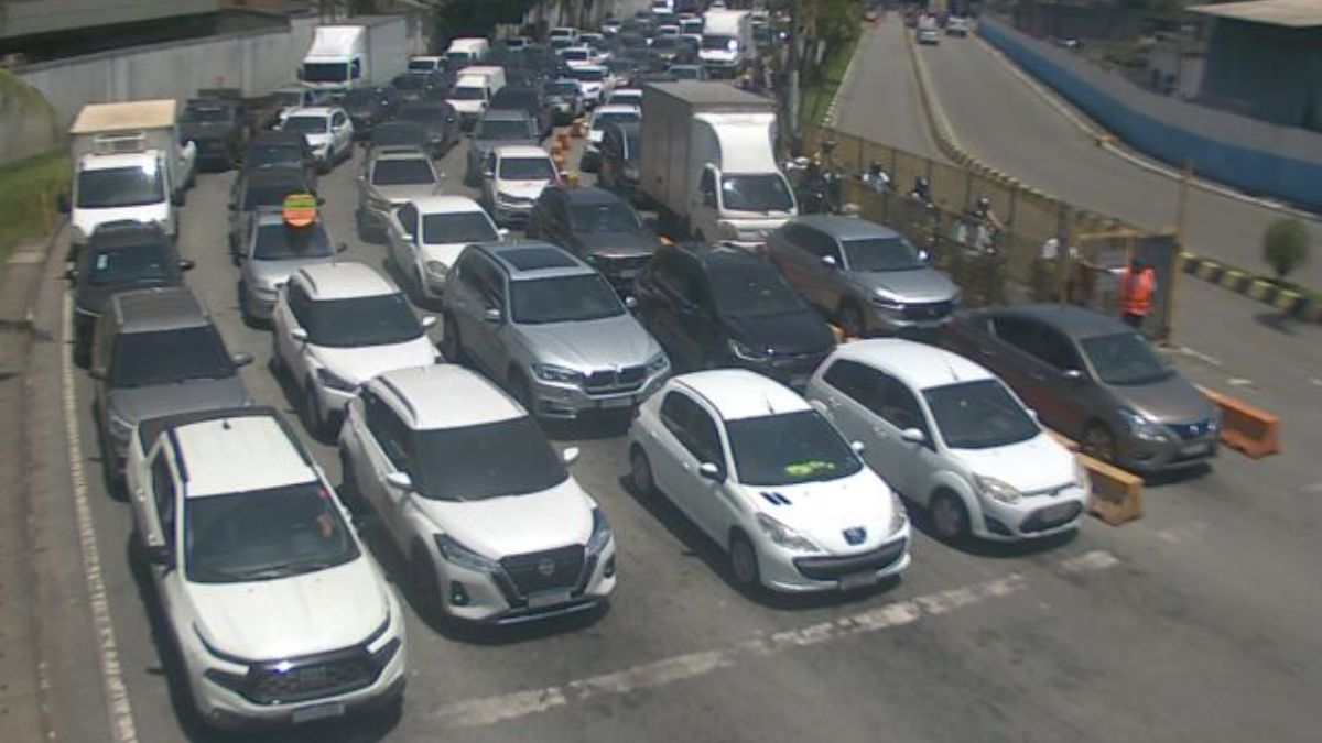 Tempo de espera em algumas regiões do litoral equivalem ao tempo de preparo a uma ceia natalina