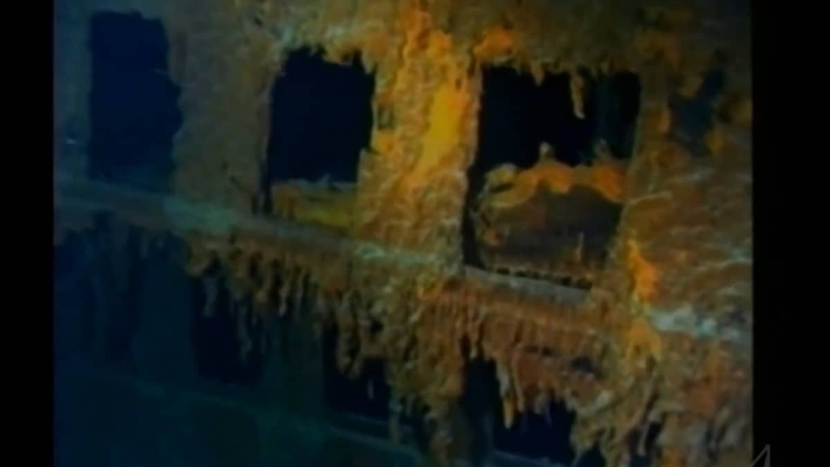 Aqui a bactéria está destruindo rapidamente uma ala do Titanic / Youtube