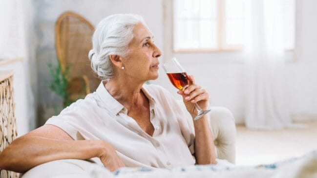 Saiba a idade ideal para parar de beber